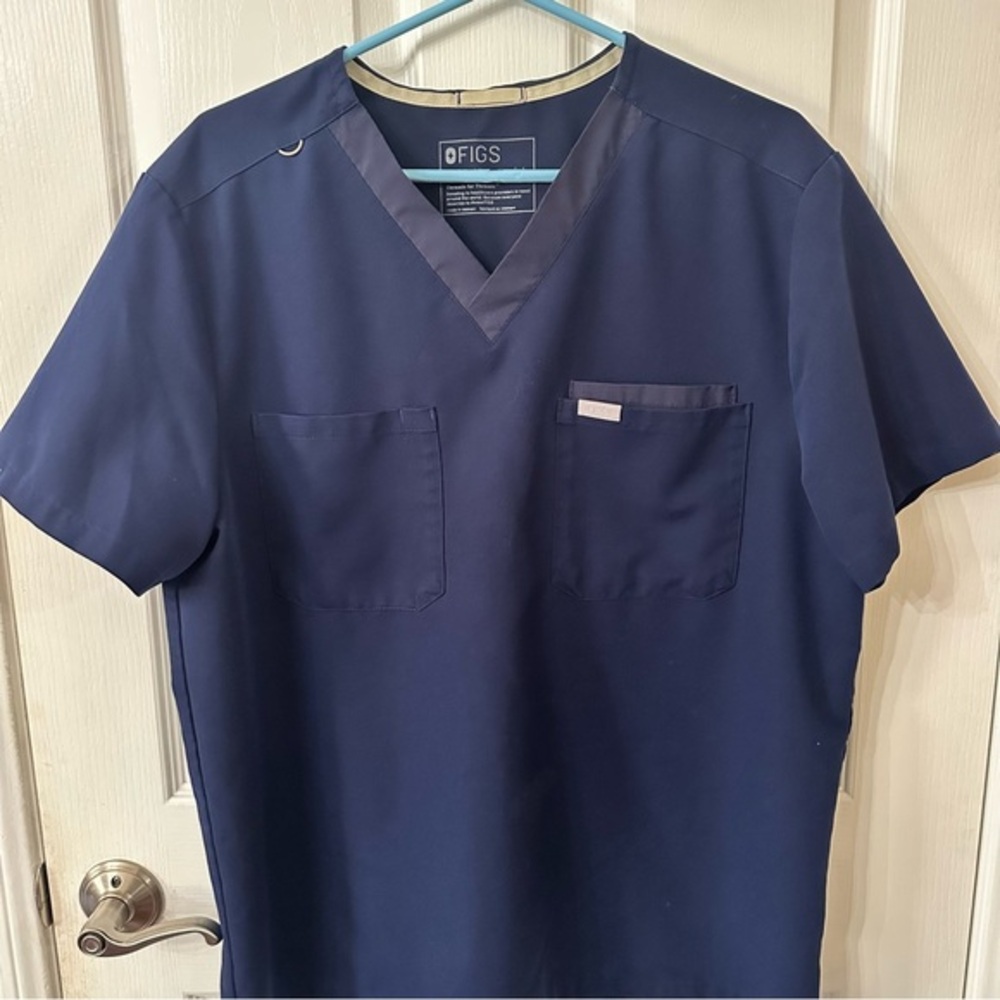 Mens 3 pocket scrub top, Large